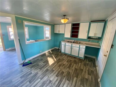 720 Verta Ave, Archdale, NC 27263 - photo 6