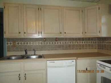 NewCabinets/Counters