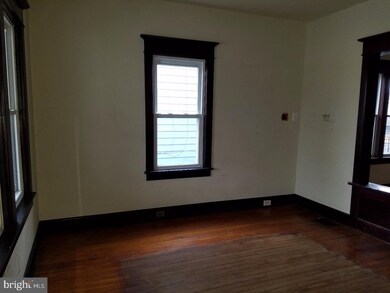 419 Bridgeboro St, Riverside, NJ 08075 - photo 4