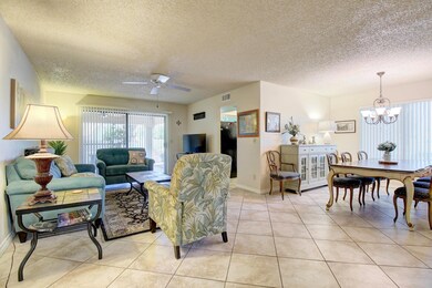 Dining Rm / Living Room