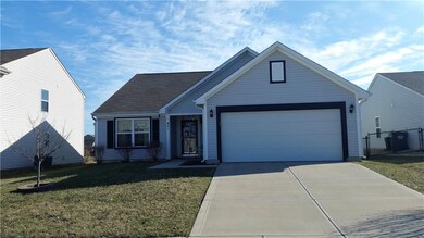 451 Pitch Pine Dr, Whiteland, IN 46184 - photo 2