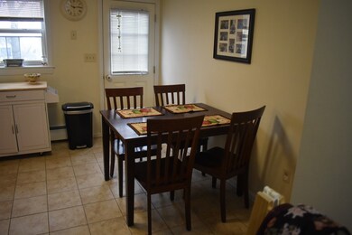 48-50 Oak St unit 48, Waltham, MA 02453 - photo 4