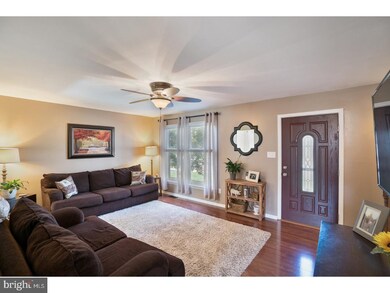 103 Sunset Way, Harleysville, PA 19438 - photo 4