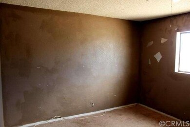 6612 Ivanpah Ave, Twentynine Palms, CA 92277 - photo 6