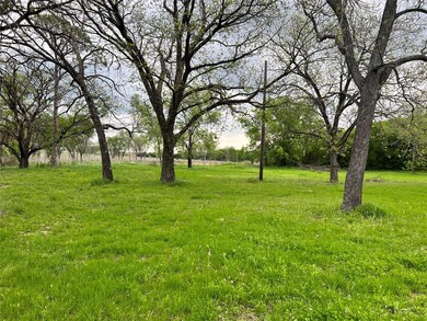 601 E Lake St, Ennis, TX 75119 - photo 7