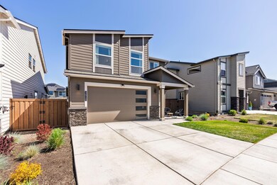 3010 NE Red Jasper Place, Bend, OR 97701 - photo 3