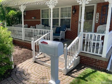 1145 Elliott Ave, Madison Heights, MI 48071 - photo 4