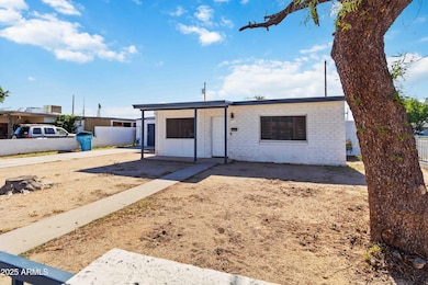 7201 N 26th Ln, Phoenix, AZ 85051 - photo 3