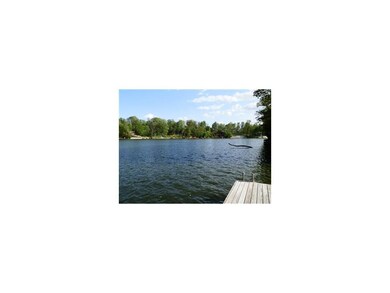 Lake/Water View.