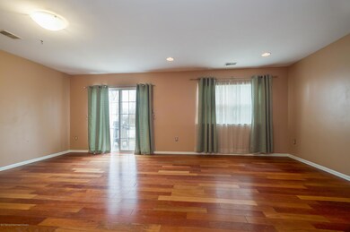 05_172DoradoBeachCt_93001_LivingRoomDini