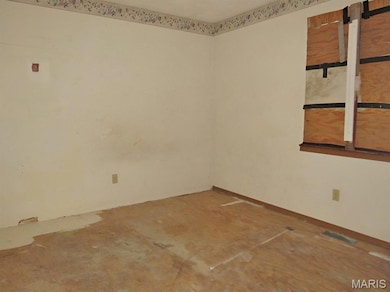 611 23rd St, Carlyle, IL 62231 - photo 6