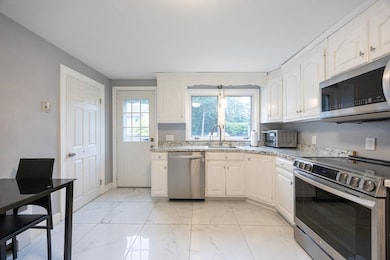 109 Circle Dr, Wrentham, MA 02093 - photo 7