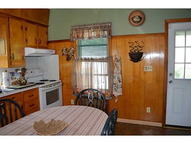 327 Norwood Ave, Warwick, RI 02888 - photo 3