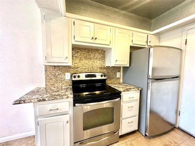 9109 NW 101st St, Yukon, OK 73099 - photo 7