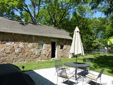 2020 N Prospect Ave (11)