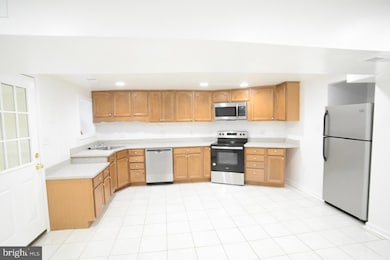 716 Rock Creek Church Rd NW unit A, Washington, DC 20010 - photo 3