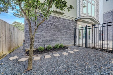 916 Yale St unit D, Houston, TX 77008 - photo 3