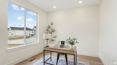 2298 E Parkside Cir, South Ogden, UT 84403 - photo 2