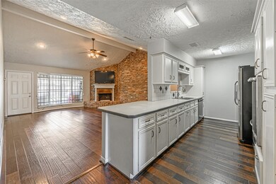 6807 Cloud Swept Ln, Houston, TX 77086 - photo 7