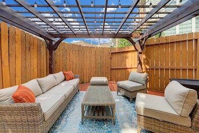 2402 Mandell St unit B, Houston, TX 77006 - photo 3