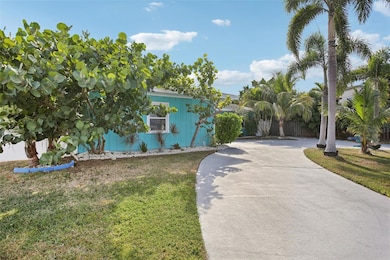 4643 Bay Crest Dr, Tampa, FL 33615 - photo 5