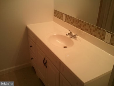 1158 Booker Dr, Capitol Heights, MD 20743 - photo 2