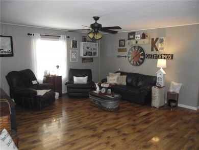 208 W Route 33, Shumway, IL 62461 - photo 4