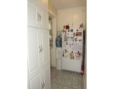 5495 Dartmouth St, Dartmouth, MA 02748 - photo 3