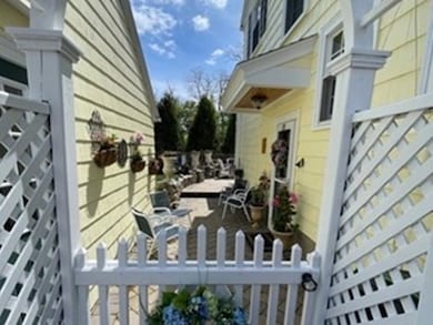 18 Cypress St, Marblehead, MA 01945 - photo 6