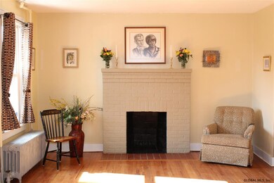 95 Dartmouth St, Albany, NY 12209 - photo 5