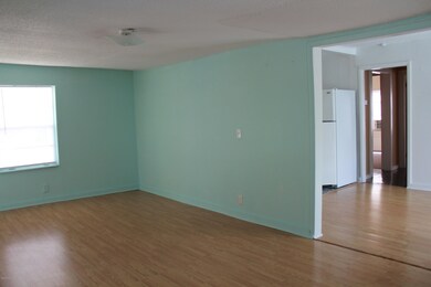 Minnie Living room1
