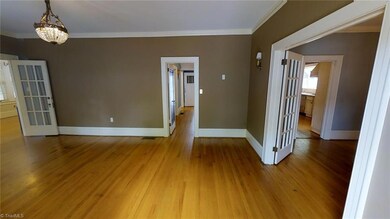 1506 Cloverdale Ave, Winston Salem, NC 27104 - photo 6