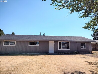 945 S Overholt Ave, Prairie City, OR 97869 - photo 2