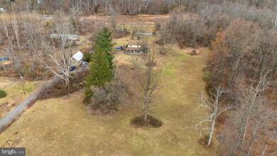 1805 Old Plains Rd, Pennsburg, PA 18073 - photo 2