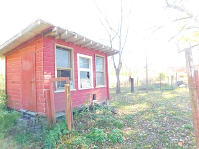 69217 51st St, Lawrence, MI 49064 - photo 5