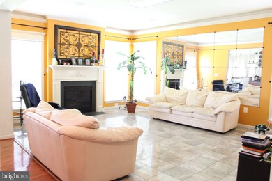 14372 Fallsmere Cir, Gainesville, VA 20155 - photo 4