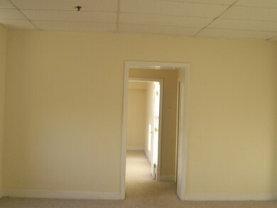 11 Lawrence St unit 504, Lawrence, MA 01840 - photo 4