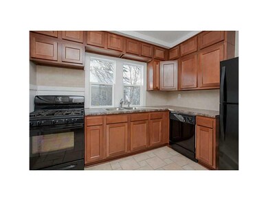 Kitchen. New cabinets, countertop, appliances.