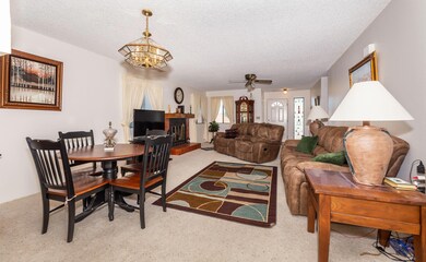408 Jimson Dining Area
