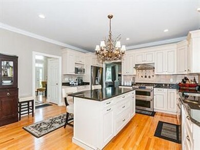 4 Meeting House Cir, Bedford, MA 01730 - photo 4
