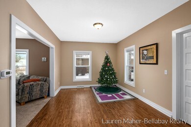 312 E Superior St, Wayland, MI 49348 - photo 3