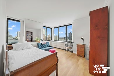 America Apartments unit 2405, New York, NY 10028 - photo 6