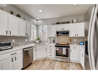 966 SW 19th Way, Troutdale, OR 97060 - photo 7