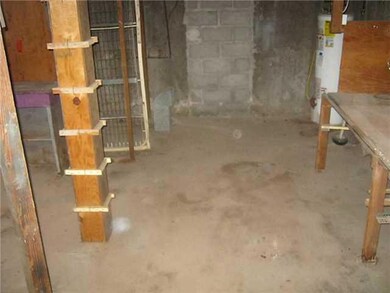 2733 Gold Ave, El Paso, TX 79930 - photo 6