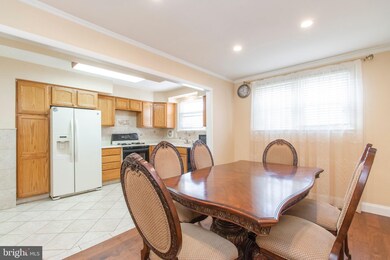 2818 Maxwell St, Philadelphia, PA 19136 - photo 7