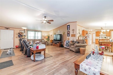 137 Opal Dr, Weatherford, TX 76087 - photo 2