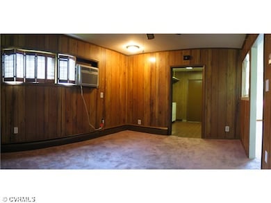 Den/Family/Great Room - The den opens to the right