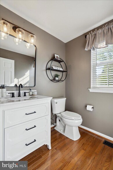 1015 Broadleaf Cir, Royersford, PA 19468 - photo 5