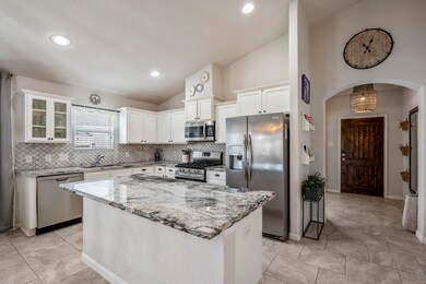 733 Rim Water Dr, Alvin, TX 77511 - photo 6