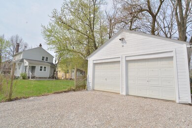 Detached 2-Car Garage